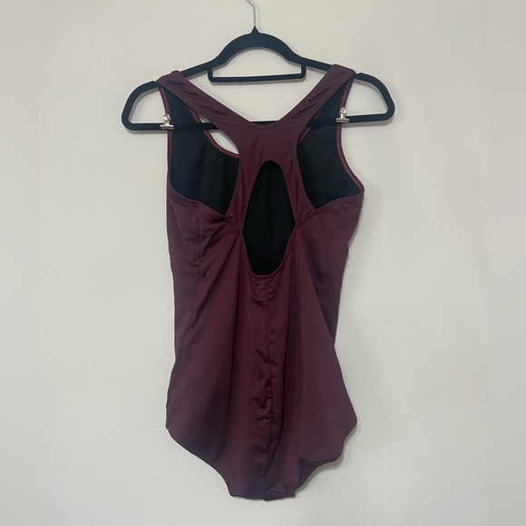 Baleaf burgundy full coverage one piece swimsuit - Picture 5 of 8
